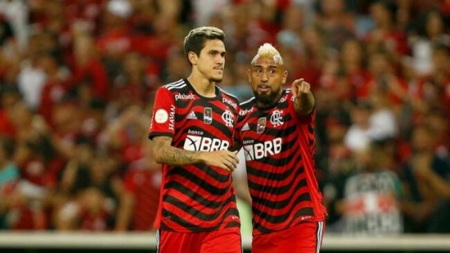 Arturo Vidal toma postura en polémica agresión del PF de Sampaoli contra Pedro: reaccionó en sus redes sociales