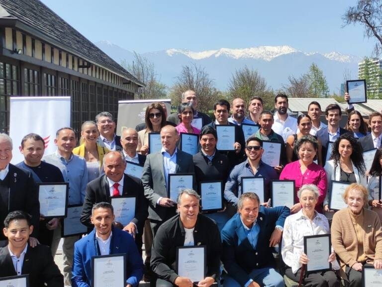 Asociación de Atletas Olímpicos desarrollan ceremonia de reconocimiento: «Es el comienzo de algo muy importante»