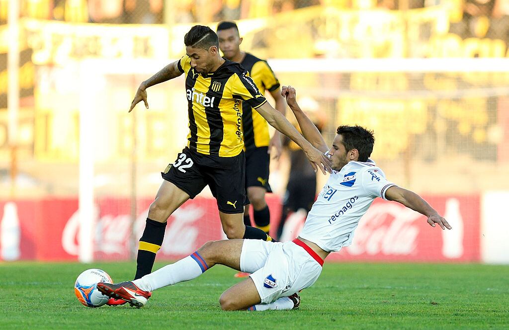 Jonathan Urretaviscaya