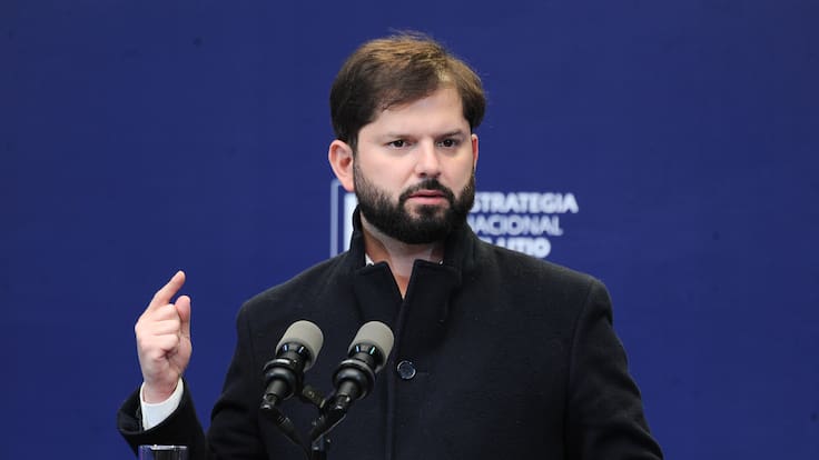 Gobierno descarta viaje del Presidente Boric al norte y se distancia del tono político de Perú en crisis fronteriza