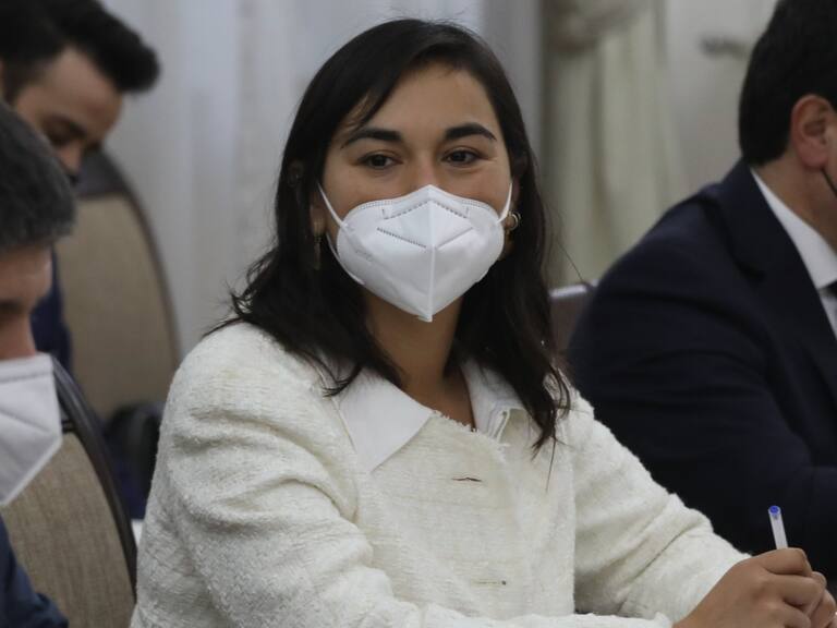 Ministra Izkia Siches anuncia que medidas de seguridad para la región de Los Ríos se conocerán esta tarde