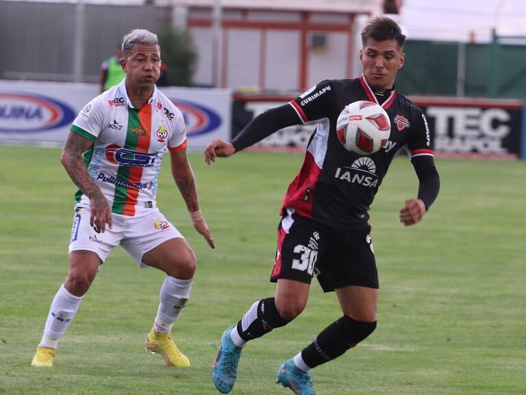 Cobresal reparte puntos con Ñublense en un duelo marcado por granizos y tormenta en El Salvador