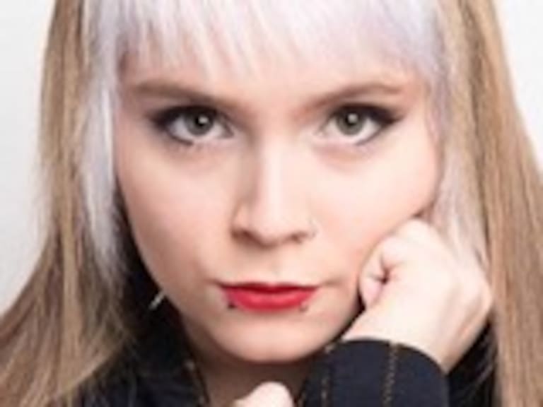 Youtuber chilena fue golpeada en su lugar de trabajo