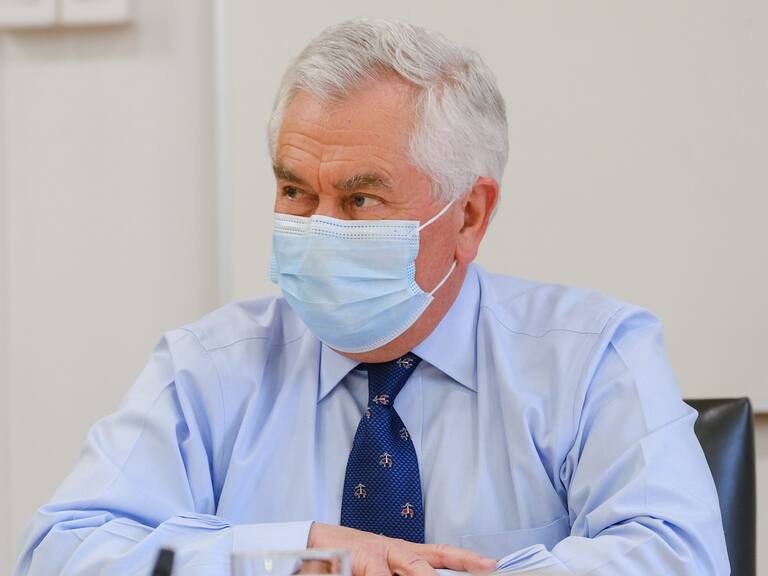 Paris aseguró que hay stock de AstraZeneca para dosis de refuerzo