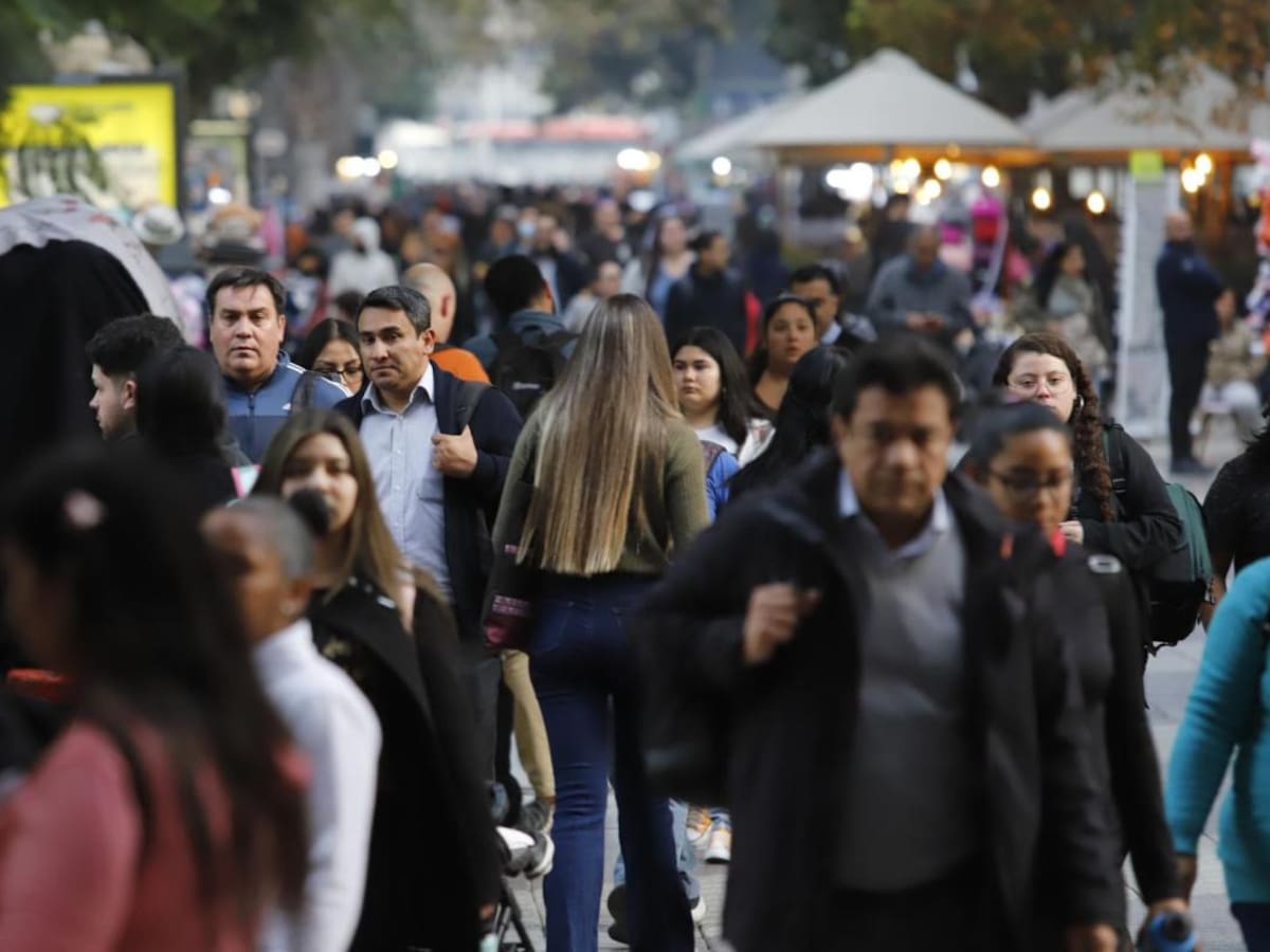 Remuneraciones reales de trabajadores cierran 2025 con alza: salarios crecieron 2,4% sobre la inflación