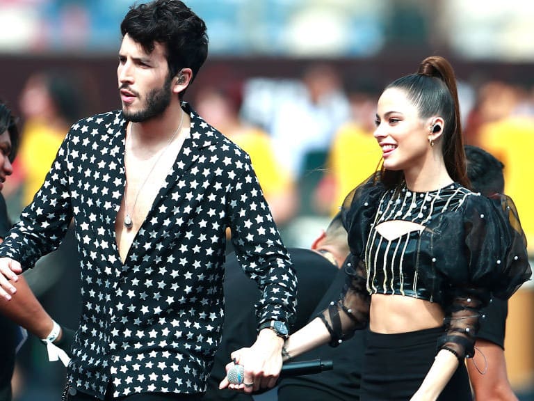 LIMA, PERU - NOVEMBER 23: Sebastian Yatra and Tini Stoessel perform during pre-game show prior to the final match of Copa CONMEBOL Libertadores 2019 between Flamengo and River Plate at Estadio Monumental on November 23, 2019 in Lima, Peru. (Photo by Daniel Apuy/Getty Images)