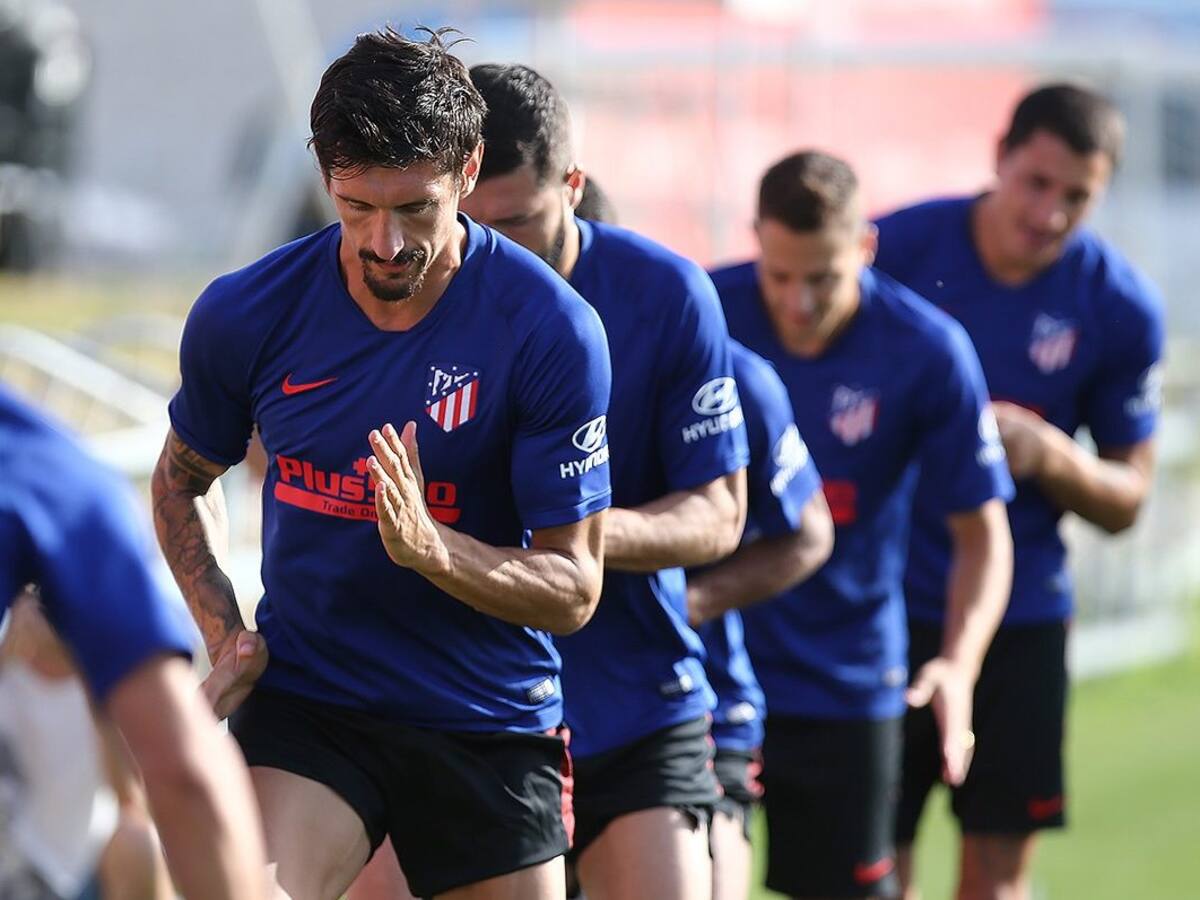 Atlético Madrid informó dos casos positivos de Covid-19 y deberá reformular su viaje a Lisboa