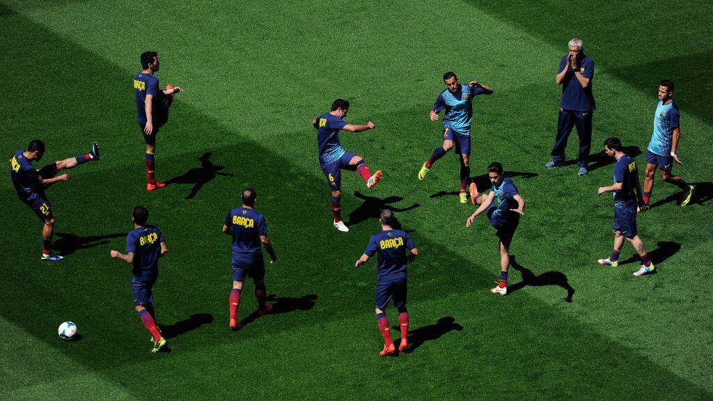 BARCELONA, SPAIN - MAY 03:  FC Barcelona players warm up prior to the La Liga match between FC Barcelona and Getafe CF at Nou Camp on May 3, 2014 in Barcelona, Spain.  (Photo by David Ramos/Getty Images)