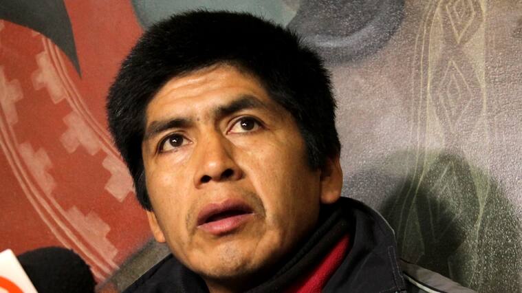 31 de Julio de 2014/TEMUCOJosé Huechunao , integrante de la comunidad Temulemu de Traiguen, se referio en una conferencia de prensa realizada en Temuco, sobre la condena del Estado chileno en el caso Norin Catriman y otros v/s la República de Chile, considerando que los lonko Pichun y Aniceto Norin junto a Patricia Troncoso fueron condenados a penas de cárcel por los tribunales chilenos.
FOTO:RAFAEL RIQUELME/AGENCIAUNO