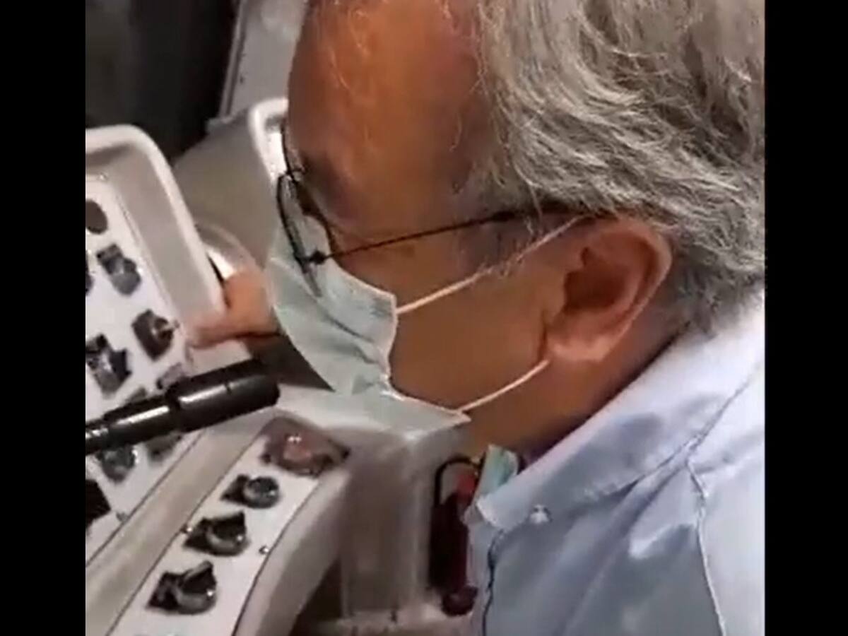 Conductor del Metro se despidió de los pasajeros en su «última vuelta» tras 44 años de servicio