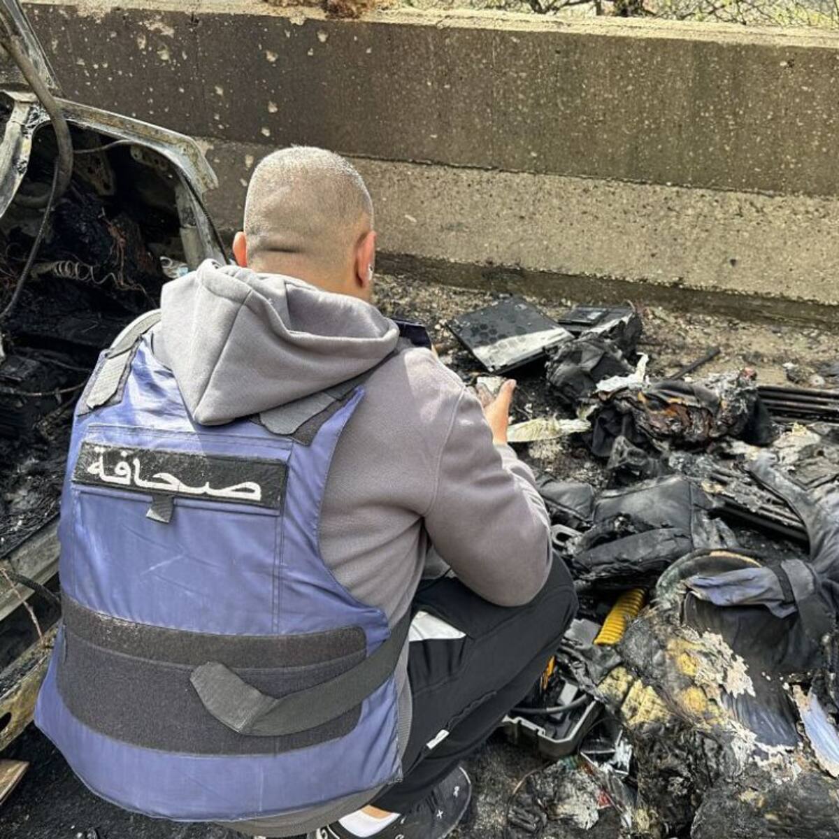Escala la violencia en Líbano: ataques israelíes matan a 3 periodistas y 8 paramédicos en una misma jornada