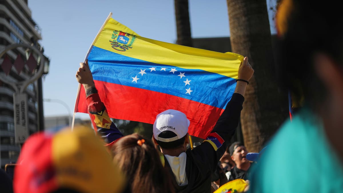 Alerta entre migrantes venezolanos: SERMIG anula flexibilidad de documentos y salvoconductos en Chile