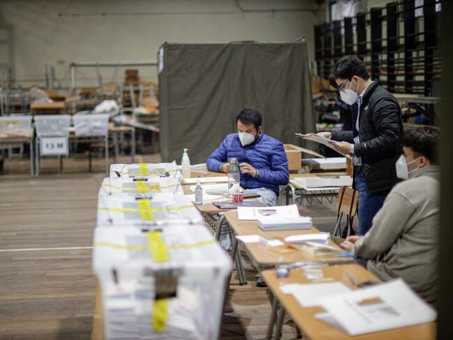 Mesa de votación en Santiago de Chile