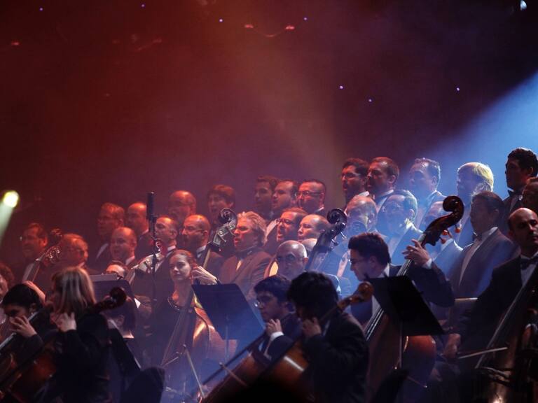 Musicólogo Juan Pablo González y ausencia de orquesta en Viña 2023: «Va a ser una especie de karaoke al aire libre»