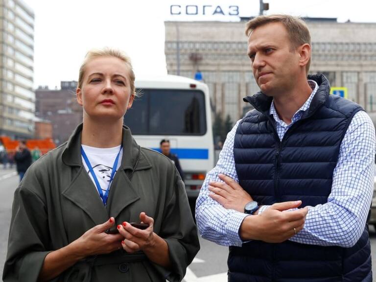 Getty Images | Yulia Navalnaya, junto a su esposo fallecido Alexei Navalny
