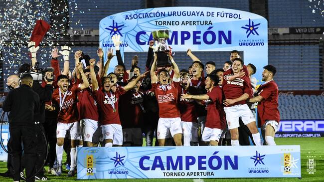 Rentistas se coronó campeón del Torneo de Apertura de Uruguay