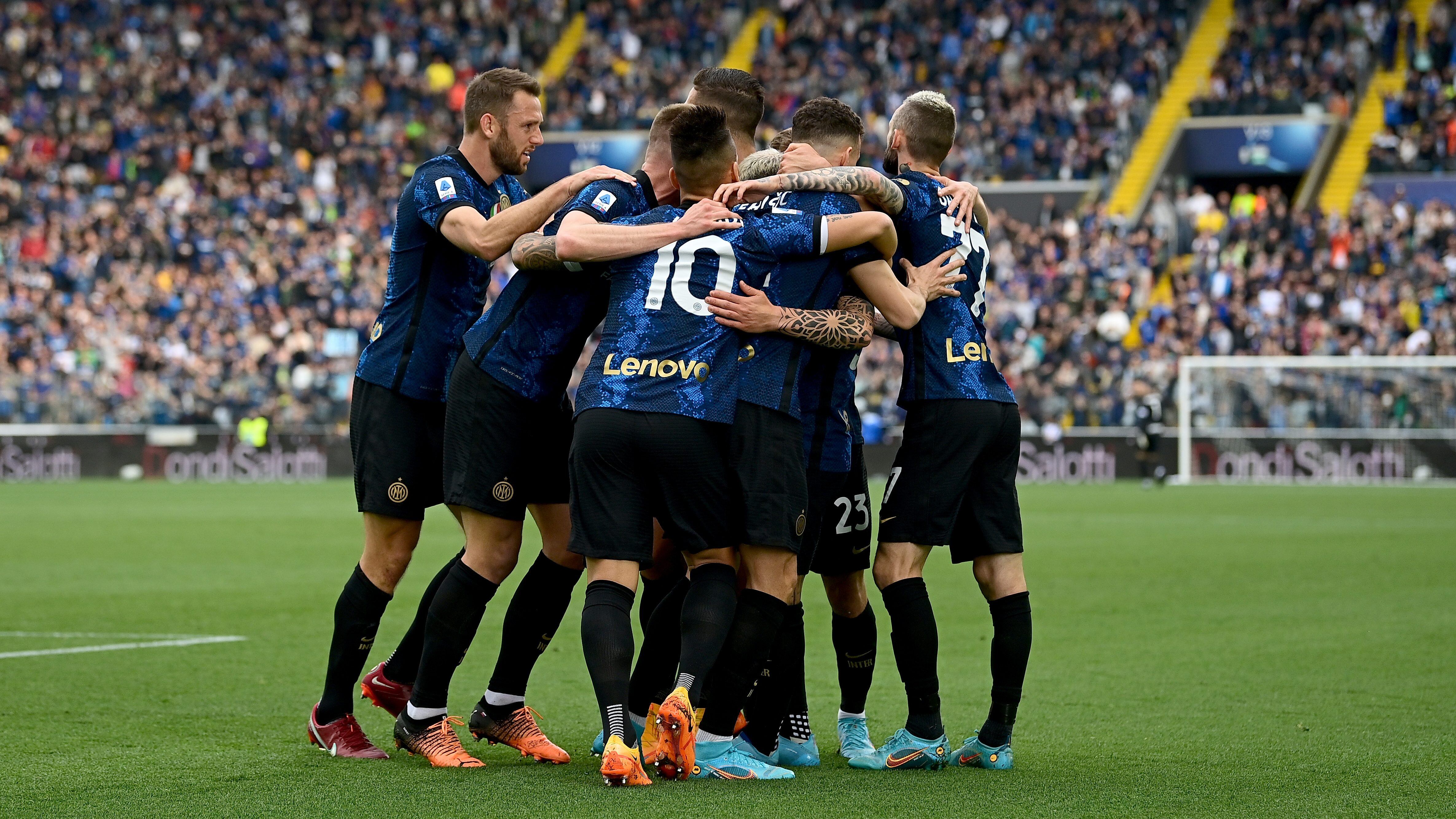 Inter derrota al Udinese y continúa en la lucha por el Scudetto