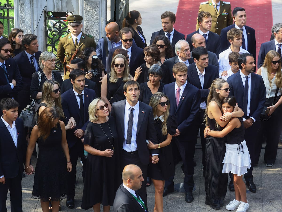 “Tu infinito legado recién empieza”: los conmovedores discursos de los nietos de Sebastián Piñera durante el funeral de Estado del expresidente