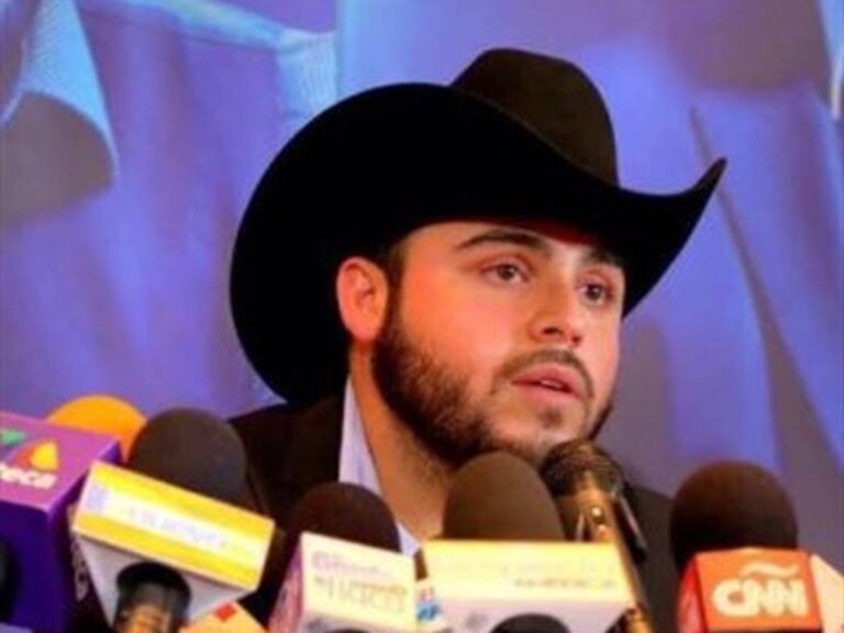 Cantante mexicano pidió perdón a «todas las mujeres»