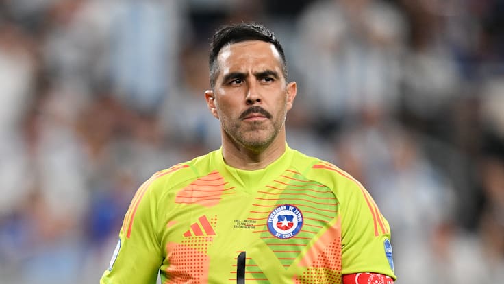 Claudio Bravo revela su DT favorito para La Roja y abre la puerta a integrar su staff: “Yo feliz de aportar”
