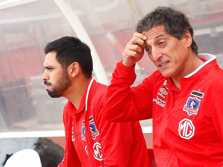 Mario Salas dejó de ser el técnico de Colo Colo para la temporada 2020