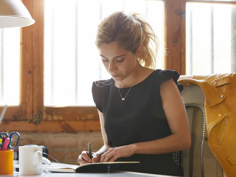 Feria ofrece más de 20 mil empleos para disminuir brecha de género en el mundo laboral