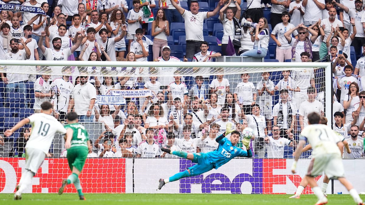 Arquero de Wanderers revela detalles del duelo contra Real Madrid en el Bernabéu: “No sabíamos lo que nos decía el árbitro”