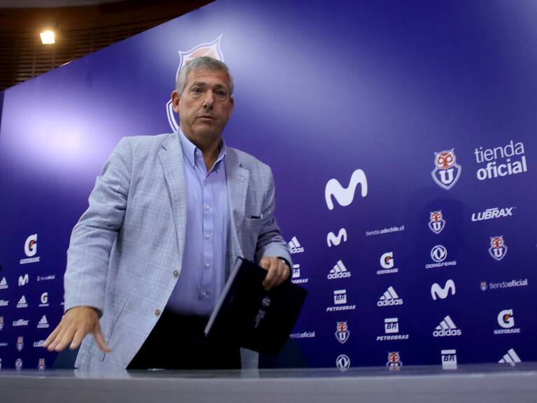 Carlos Heller estaría analizando concretar la venta de sus acciones en Universidad de Chile