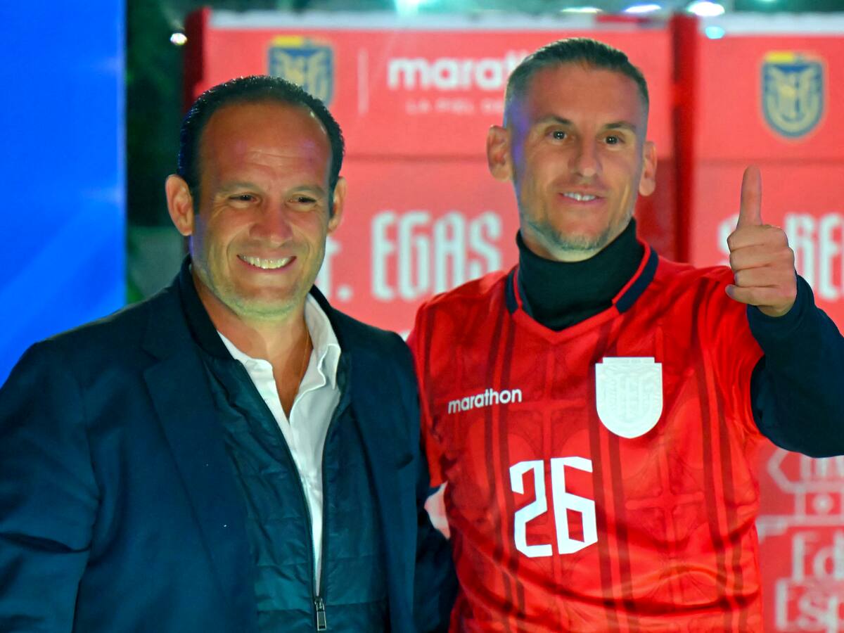 Presentado en un Mall: Sebastián Beccacece fue oficializado como nuevo DT de Ecuador