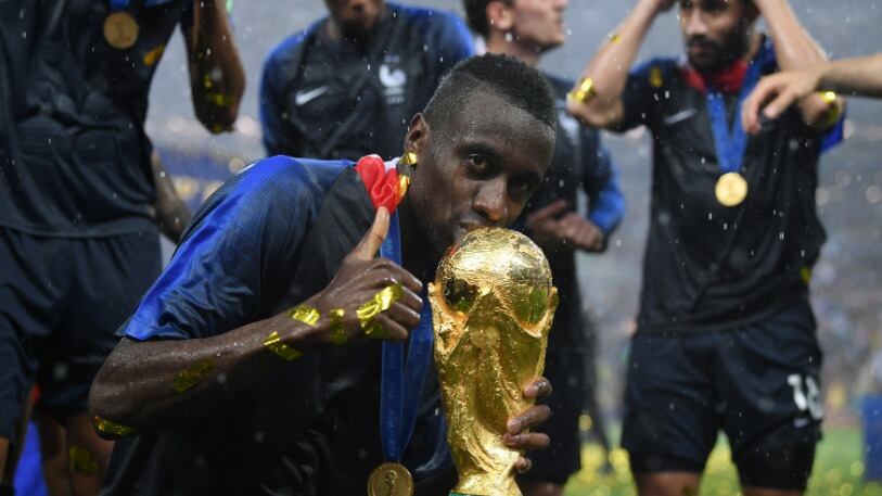 Blaise Matuidi, campeón del mundo con Francia, anuncia su retiro: "Fútbol, me has dado tanto, pero es hora de parar"