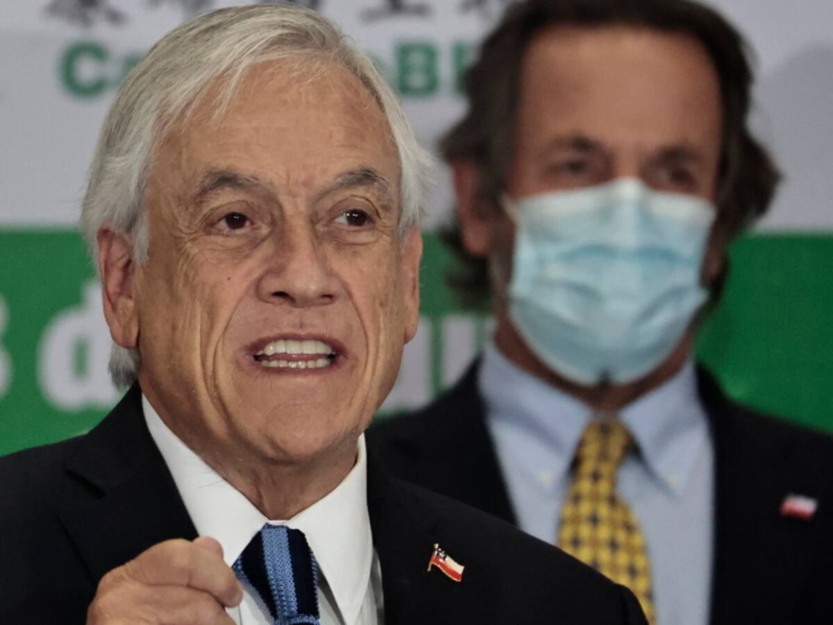 Sebastián Piñera declaró por más de 10 horas ante fiscal Chong por su presunta responsabilidad en delitos de lesa humanidad