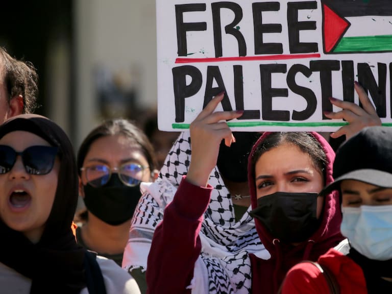 En Long Beach de Estados Unidos una manifestación por la causa de Palestina