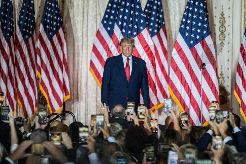 Donald Trump lanza su candidatura en un condominio en Palm Beach