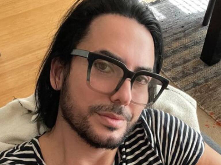 «Qué ternurita»: Beto Cuevas compartió foto de su infancia y sorprendió en redes