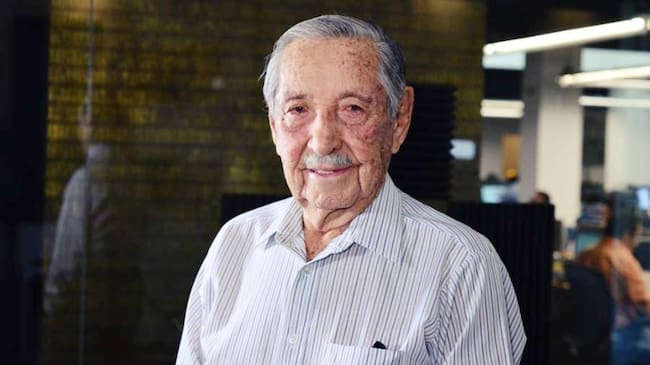 Fallece Hernán Carrasco, ex entrenador de Colo Colo y la U, con destacada trayectoria en El Salvador