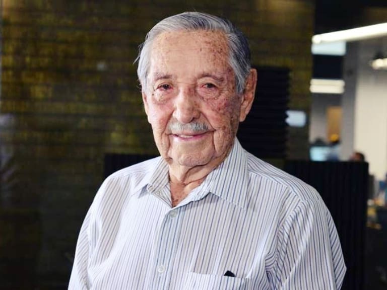 Fallece Hernán Carrasco, ex entrenador de Colo Colo y la U, con destacada trayectoria en El Salvador