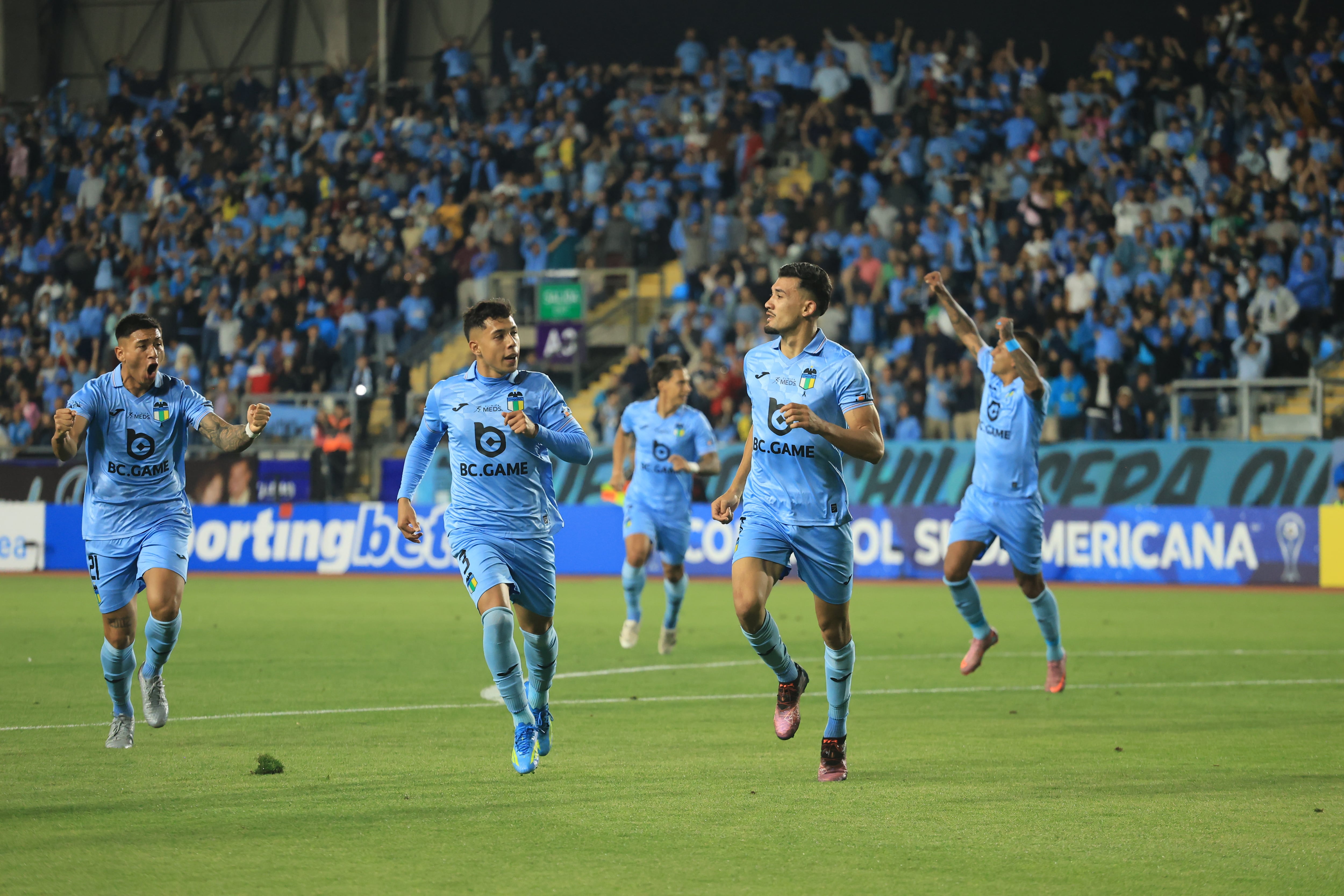 O'Higgins festejó ante Millonarios por la Copa Sudamericana