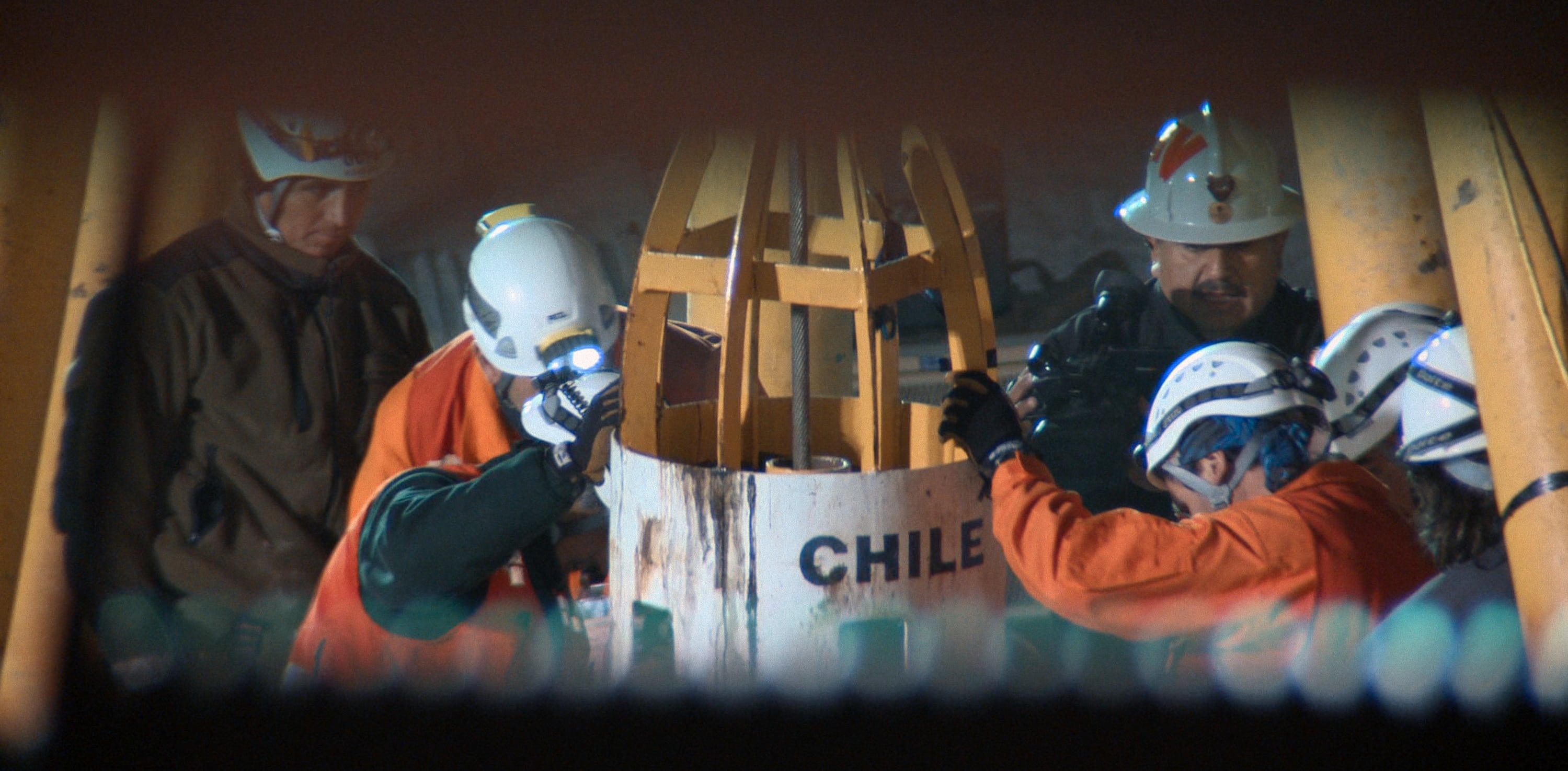 El rescate de los mineros chilenos: Carrera contra el tiempo - National Geographic 