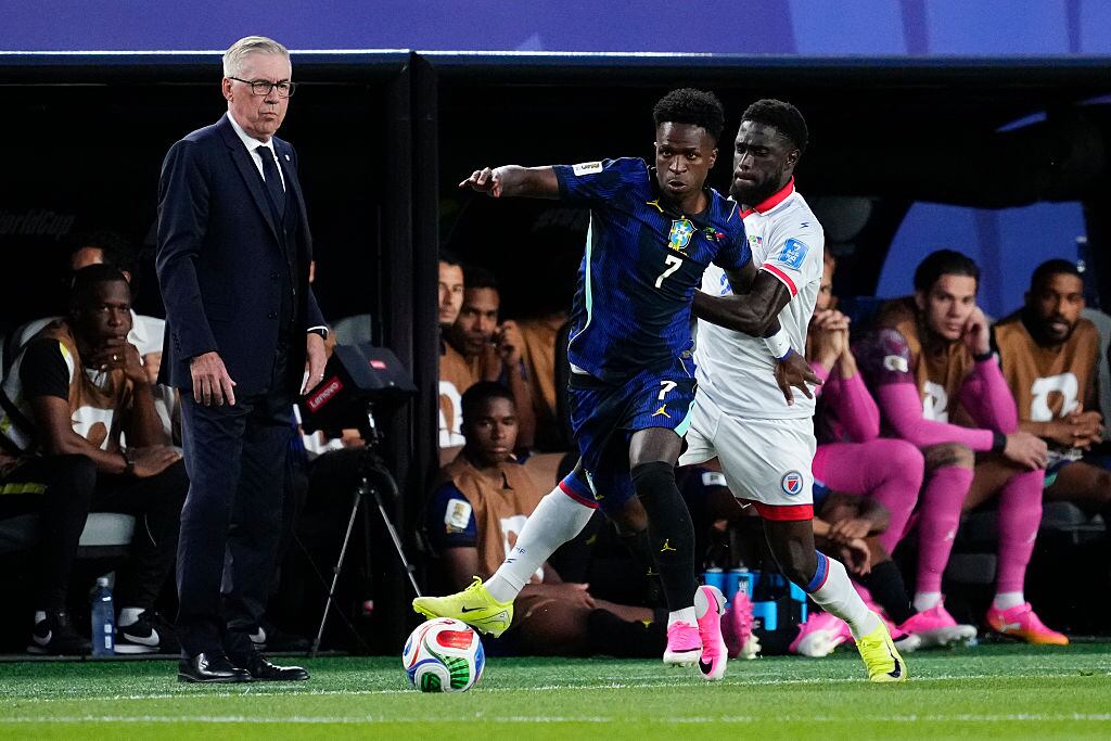 PHILADELPHIA, PENNSYLVANIA - JUNE 19: Vinicius Junior of Brazil and Carlens Arcus of Haiti compete for the ball during the FIFA World Cup 2026 Group C match between Brazil and Haiti at Philadelphia Stadium on June 19, 2026 in Philadelphia, Pennsylvania. (Photo by Europa Press Sports/Europa Press via Getty Images)