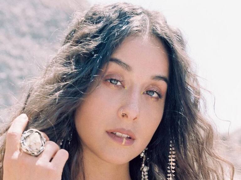 Hasta con rapeo incluido: Denise Rosenthal estrenó su nueva canción «Tiene sabor»