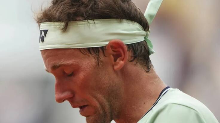 Batacazo doble en Roland Garros: Ruud y Tsitsipas se despidieron rápidamente del Grand Slam parisino