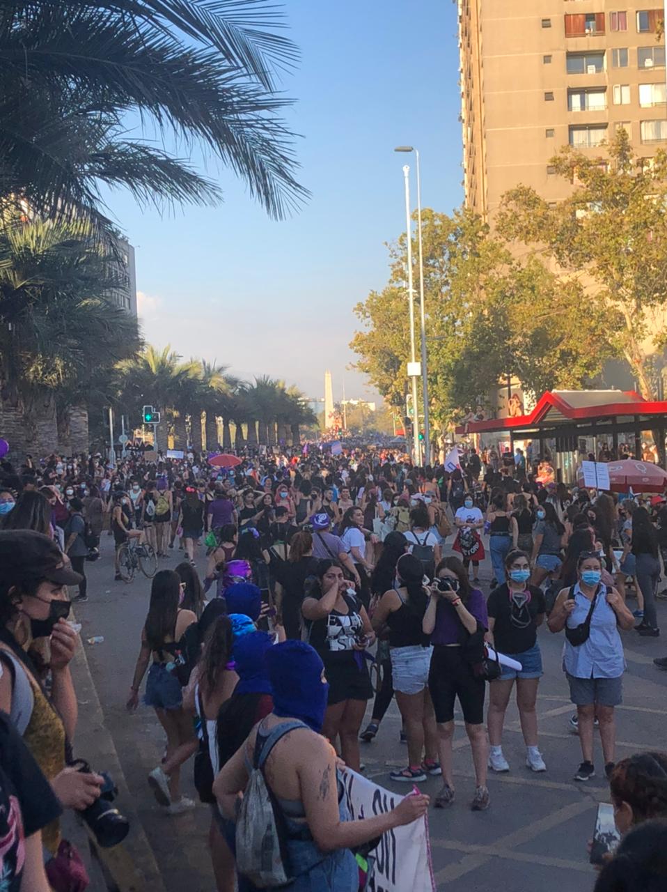 Mujeres concentradas en Alameda al poniente