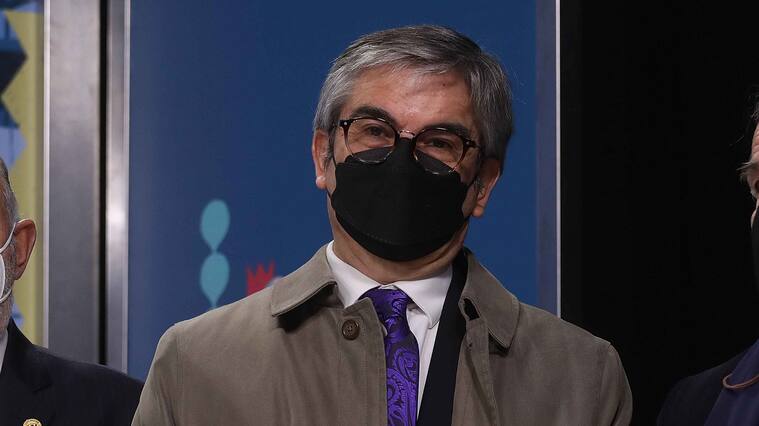 26 de julio del 2022/SANTIAGOEl fiscal Nacional, Jorge Abbott, Mario Marcel, Ministro de Hacienda, y Carlos Montes, Ministro de Vivienda y Urbanismo, durante un punto de prensa, tras una reunión del gobierno con distintos poderes del Estado, en el Palacio de La Moneda.
FOTO: SEBASTIAN BELTRAN GAETE/AGENCIAUNO