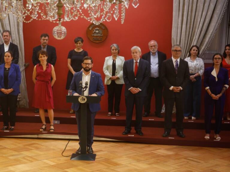 12 mujeres y 12 hombres: así quedó conformado el gabinete del Presidente Boric tras cambio en carteras