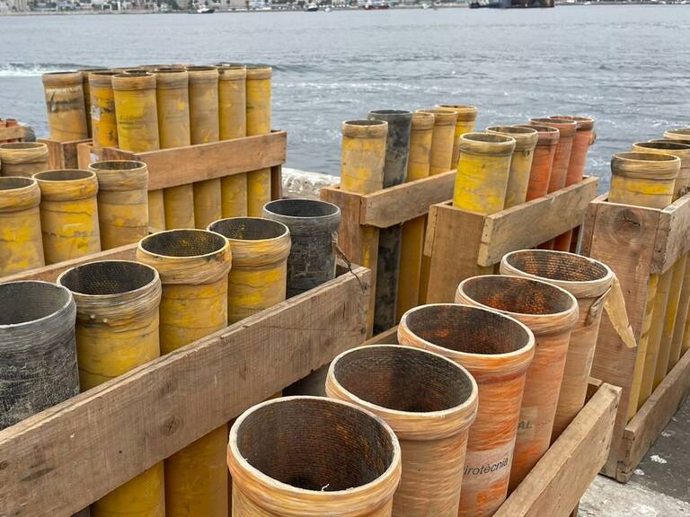 Alcalde Jorge Sharp supervisó fuegos artificiales en Valparaíso: «Año Nuevo en el Mar» contará con 20 minutos de pirotecnia