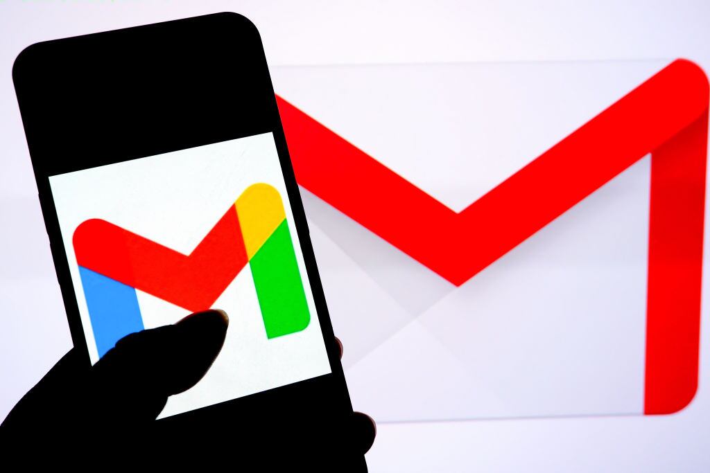 INDIA - 2024/02/04: In this photo illustration, a new Gmail logo is seen displayed on a smartphone. (Photo Illustration by Avishek Das/SOPA Images/LightRocket via Getty Images)