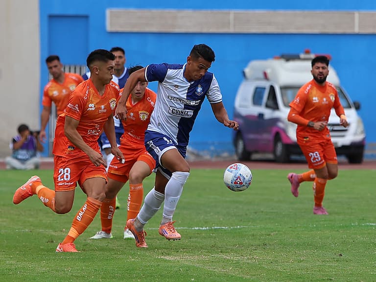 Otra cancha del fútbol chileno luce en mal estado por un concierto: esta semana comienzan los trabajos para su remodelación