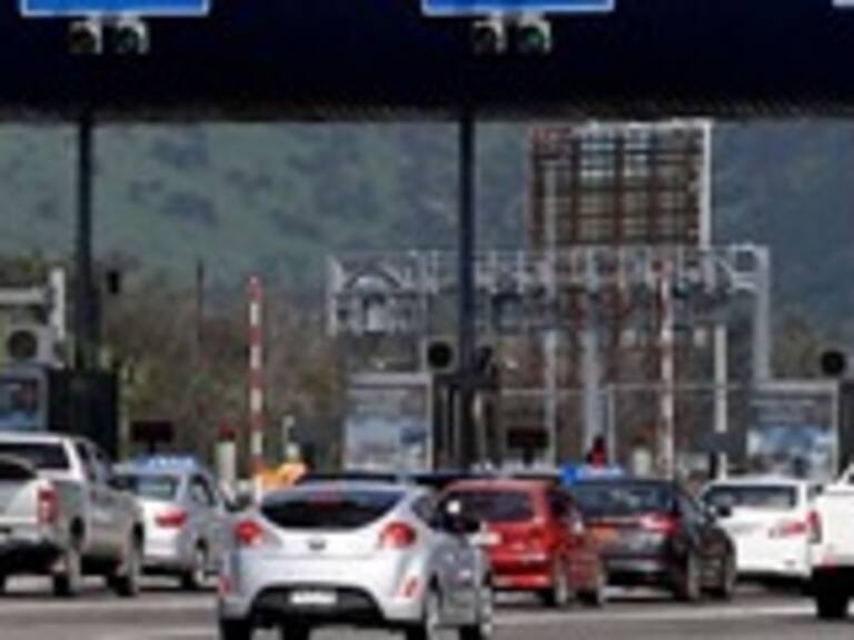 Empresa desmiente cobro a peajista que dejó pasar autos tras el terremoto