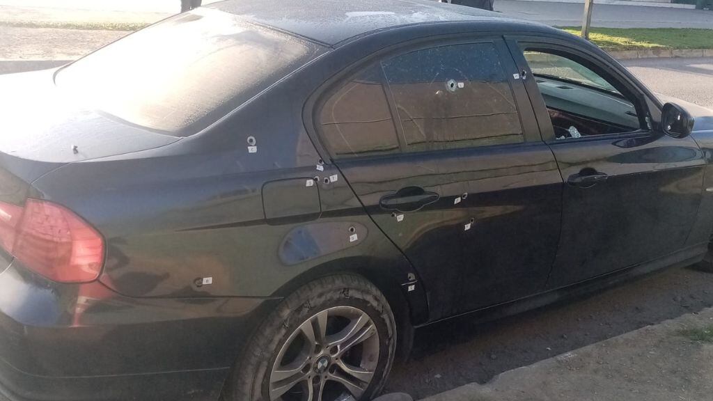 Peñalolén, baleado, balacera, PDI, automóvil, auto baleado, 1024x576 jpg ok