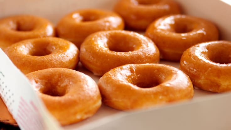 Hoy repartirán miles de donuts gratis en Santiago: revisa aquí la hora y el lugar para participar